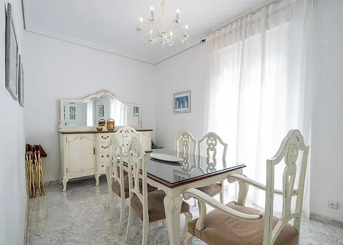 Stately Casa Atalaya Center Apartman