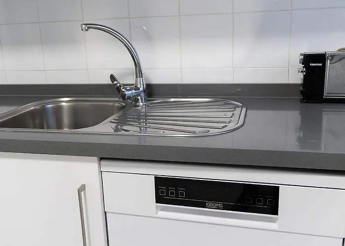 Stately Casa Atalaya Center *