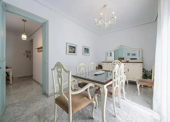 Stately Casa Atalaya Center