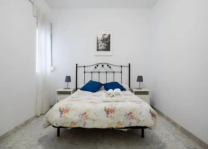 Stately Casa Atalaya Center 코르도바